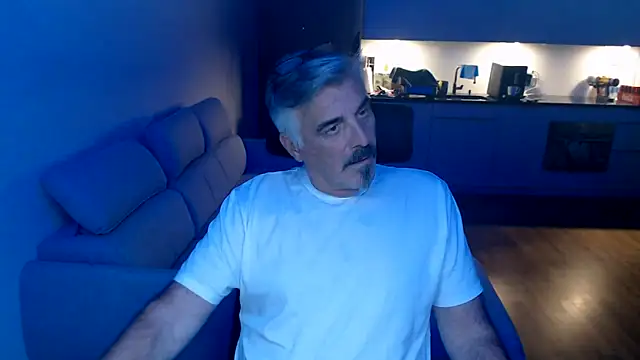 Buidapest online show from 1, 2, 2026