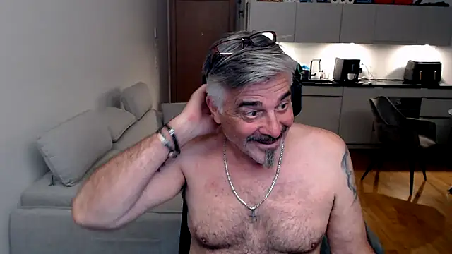 Buidapest online show from 4, 3, 2026