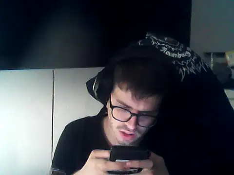 Snapshot of DesertedMonoxide chatting on 9, 3, 2026 DesertedMonoxide online show from 9, 3, 2026