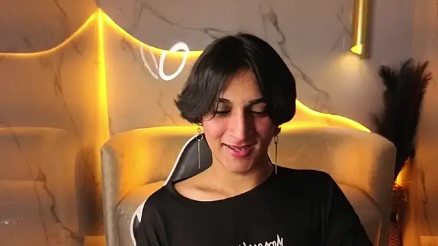 Snapshot of zoe_tp chatting on 26, 11, 2025 zoe tp online show from 26, 11, 2025