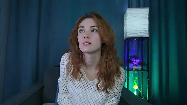 foxy cute4you online show from 4, 12, 2025