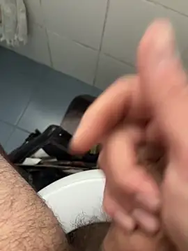 Snapshot of marc8876 chatting on 21, 11, 2025 marc8876 online show from 21, 11, 2025