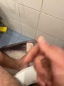 Snapshot of marc8876 chatting on 24, 11, 2025 marc8876 online show from 24, 11, 2025