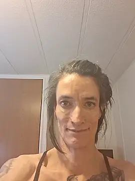 Snapshot of MaitressePomme3 chatting on 8, 2, 2026 MaitressePomme3 online show from 8, 2, 2026