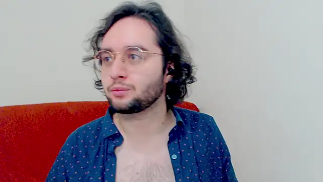 Snapshot of eren_jaeger2000 chatting on 14, 12, 2025 eren jaeger2000 online show from 14, 12, 2025