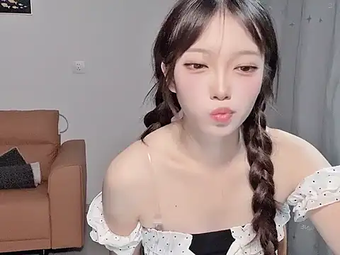 Snapshot of yuyayayu chatting on 20, 11, 2025 yuyayayu online show from 20, 11, 2025