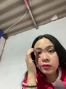 Snapshot of VioleeSaenz chatting on 20, 11, 2025 VioleeSaenz online show from 20, 11, 2025