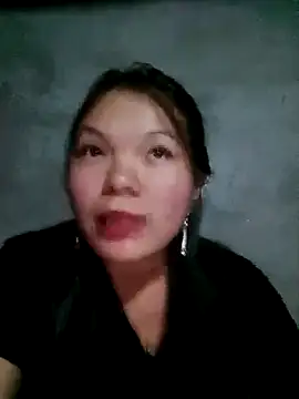 Snapshot of yu-zhen chatting on 17, 11, 2025 yu-zhen online show from 17, 11, 2025