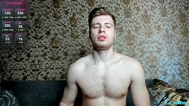 Maxhornyblondieman online show from 16, 4, 2026