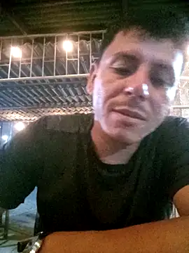 Snapshot of juunioreest chatting on 15, 12, 2025 juunioreest online show from 15, 12, 2025