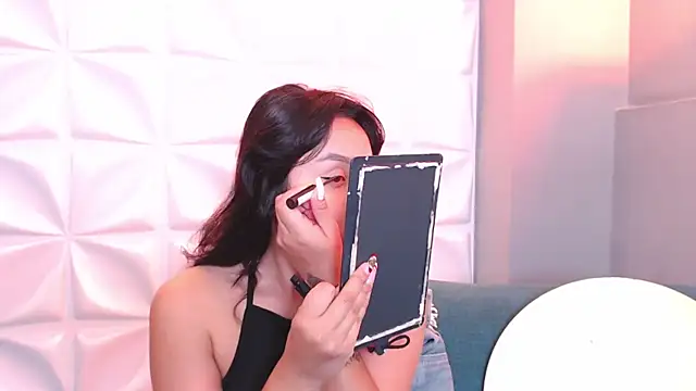 HorneyyQueen online show from 29, 11, 2025