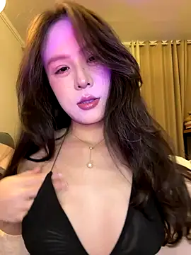 Snapshot of pupu_ chatting on 15, 12, 2025 pupu online show from 15, 12, 2025