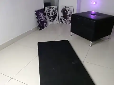 Snapshot of Annie_Cervantez chatting on 6, 1, 2026 Annie Cervantez online show from 6, 1, 2026