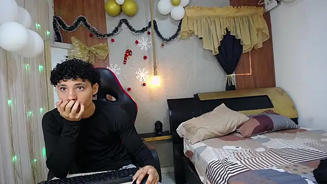 Snapshot of the_nugge chatting on 1, 12, 2025 the nugge online show from 1, 12, 2025