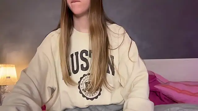 Snapshot of Martimartinaxx chatting on 16, 4, 2026 Martimartinaxx online show from 16, 4, 2026