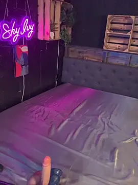 Shy-Ivy online show from 22, 12, 2025