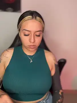 VeloraVyxen  online show from 26, 11, 2025