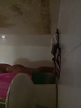 Snapshot of chikis_18 chatting on 27, 11, 2025 chikis 18 online show from 27, 11, 2025