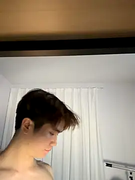 Snapshot of Juhone chatting on 4, 12, 2025 Juhone online show from 4, 12, 2025