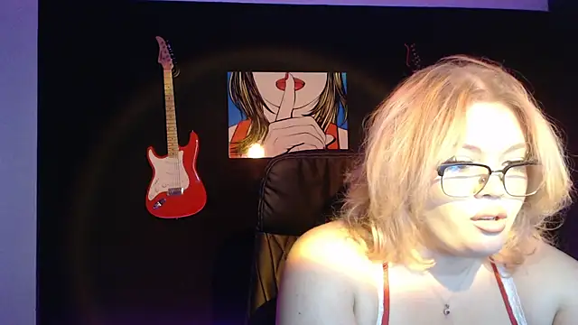 Laylaa Star online show from 20, 11, 2025