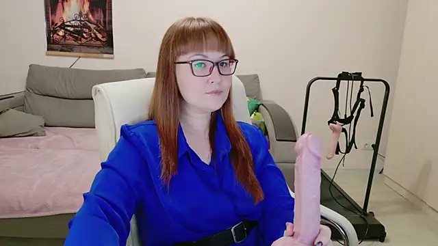 Snapshot of Foxy-lady chatting on 15, 10, 2025 Foxy-lady online show from 15, 10, 2025