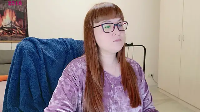 Snapshot of Foxy-lady chatting on 22, 4, 2026 Foxy-lady online show from 22, 4, 2026
