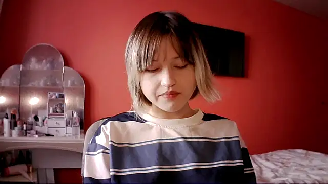 Snapshot of SkylaPorter chatting on 15, 12, 2025 SkylaPorter online show from 15, 12, 2025