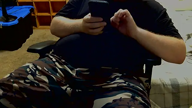 DADDYSOTHICK online show from 5, 8, 2026