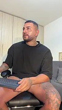 Snapshot of david10kc chatting on 14, 12, 2025 david10kc online show from 14, 12, 2025