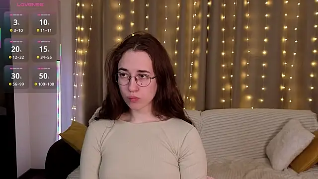 Snapshot of SudieNatera chatting on 14, 12, 2025 SudieNatera online show from 14, 12, 2025