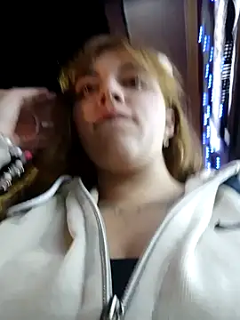 Snapshot of Juanita-30 chatting on 14, 12, 2025 Juanita-30 online show from 14, 12, 2025