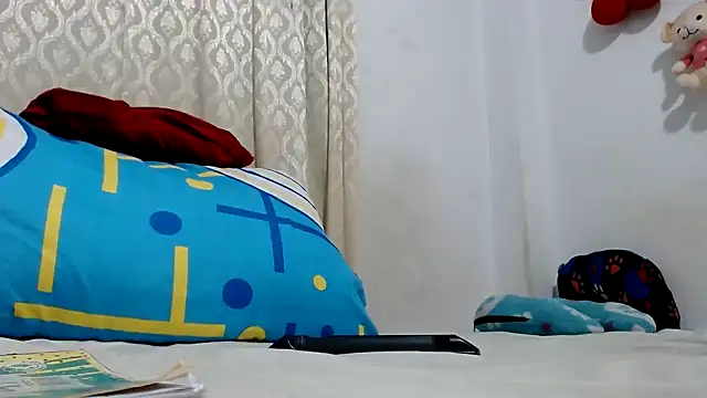 ebony cristal 1 online show from 3, 3, 2026