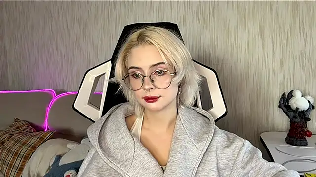 Snapshot of DayleSileo chatting on 20, 11, 2025 DayleSileo online show from 20, 11, 2025