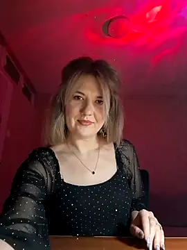 Snapshot of purplemoon1 chatting on 17, 12, 2025 purplemoon1 online show from 17, 12, 2025