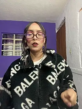 Violeth 00 online show from 5, 8, 2026
