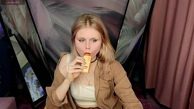 Snapshot of AnoraAmore chatting on 26, 11, 2025 AnoraAmore online show from 26, 11, 2025