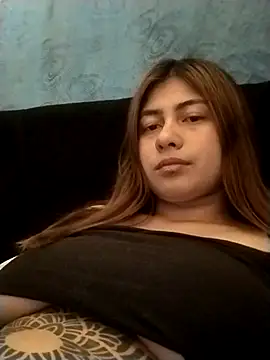 Emmyxxx online show from 22, 12, 2025