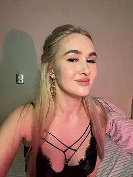 Snapshot of Miss_Alisse chatting on 27, 11, 2025 Miss Alisse online show from 27, 11, 2025