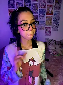 Snapshot of Valen-Foxx1 chatting on 4, 12, 2025 Valen-Foxx1 online show from 4, 12, 2025