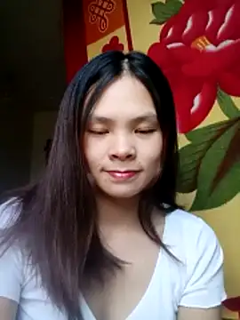 quynhquynh  online show from 21, 11, 2025