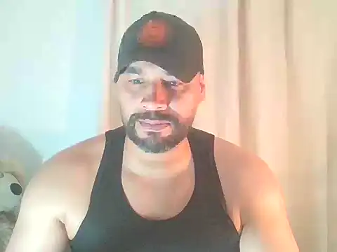 Snapshot of musclehetero chatting on 3, 2, 2026 musclehetero online show from 3, 2, 2026