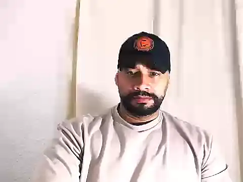 Snapshot of musclehetero chatting on 13, 2, 2026 musclehetero online show from 13, 2, 2026