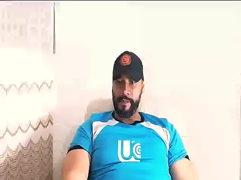 Snapshot of musclehetero chatting on 14, 3, 2026 musclehetero online show from 14, 3, 2026