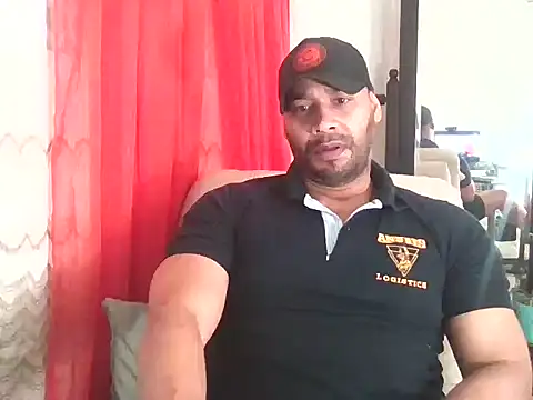 Snapshot of musclehetero chatting on 7, 5, 2026 musclehetero online show from 7, 5, 2026