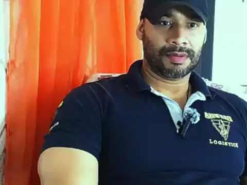 Snapshot of musclehetero chatting on 16, 5, 2026 musclehetero online show from 16, 5, 2026
