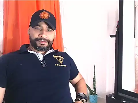 Snapshot of musclehetero chatting on 29, 5, 2026 musclehetero online show from 29, 5, 2026