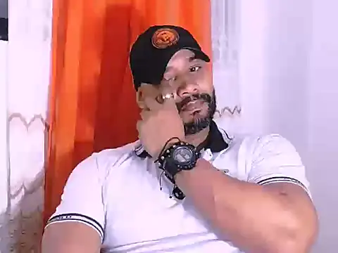 Snapshot of musclehetero chatting on 30, 5, 2026 musclehetero online show from 30, 5, 2026
