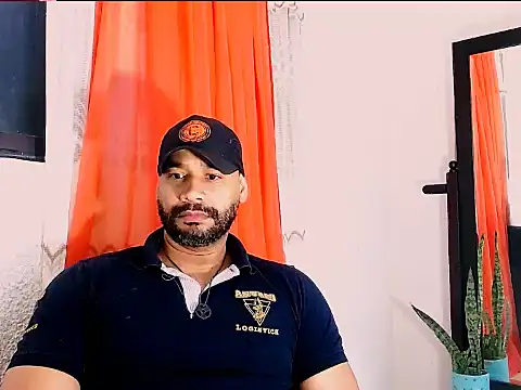 Snapshot of musclehetero chatting on 1, 6, 2026 musclehetero online show from 1, 6, 2026