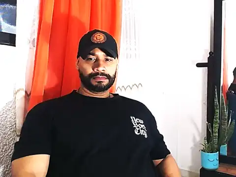 Snapshot of musclehetero chatting on 2, 6, 2026 musclehetero online show from 2, 6, 2026