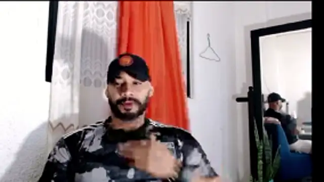 Snapshot of musclehetero chatting on 10, 6, 2026 musclehetero online show from 10, 6, 2026
